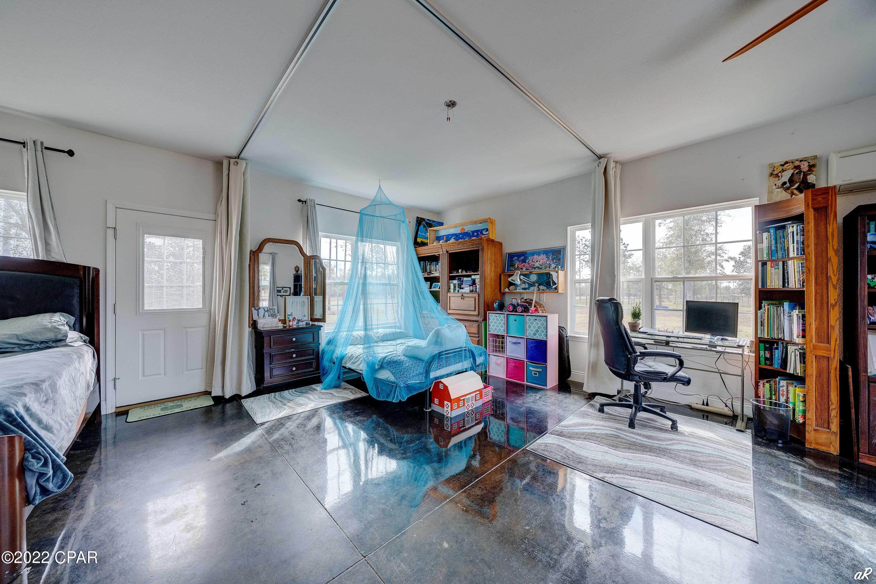 17351 Foster Road Fountain, FL 32438 - Photo 7 of 29