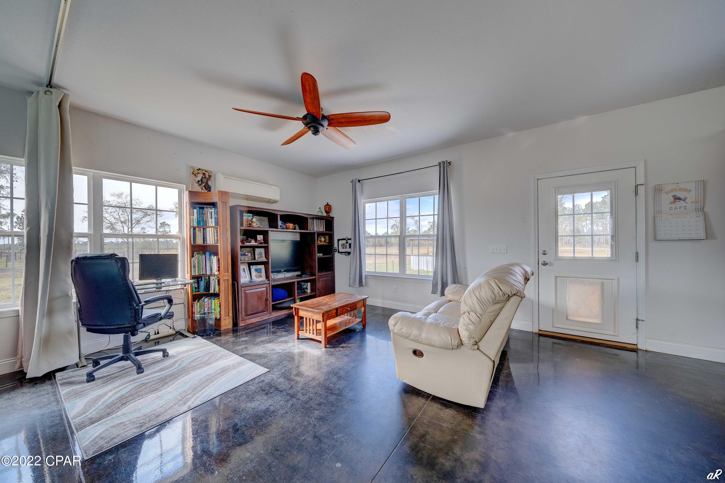 17351 Foster Road Fountain, FL 32438 - Photo 8 of 29