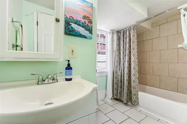 $1,800 | 1818 Paul Morphy Street, Unit B, New Orleans, LA 70119