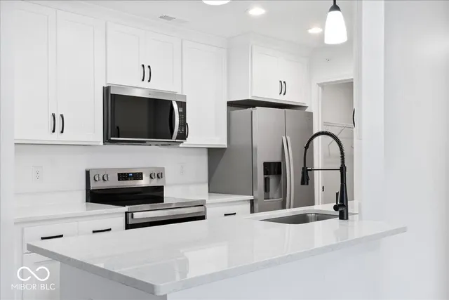 $249,900 | 12515 Timber Creek Drive, Unit 1, Carmel, IN 46032