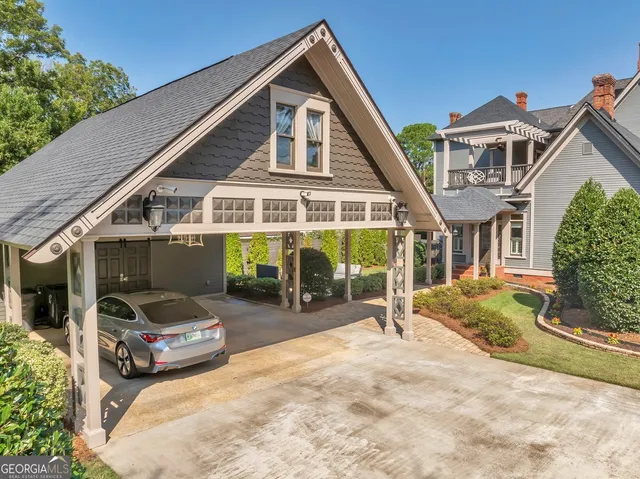 $849,000 | 302 West College Street, Americus, GA 31709