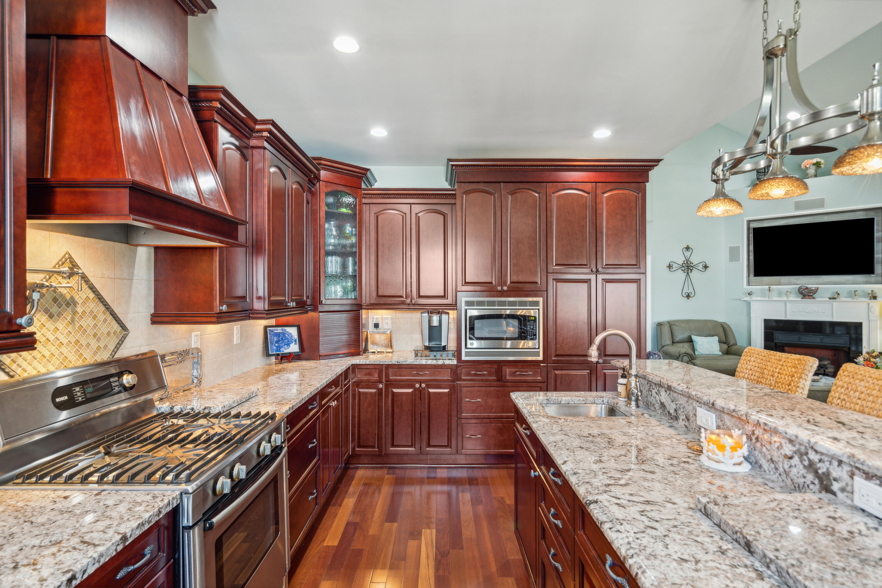 6099 Jacob's Point Boulevard Ravenel, SC 29470 - Photo 26 of 88 Gourmet Kitchen