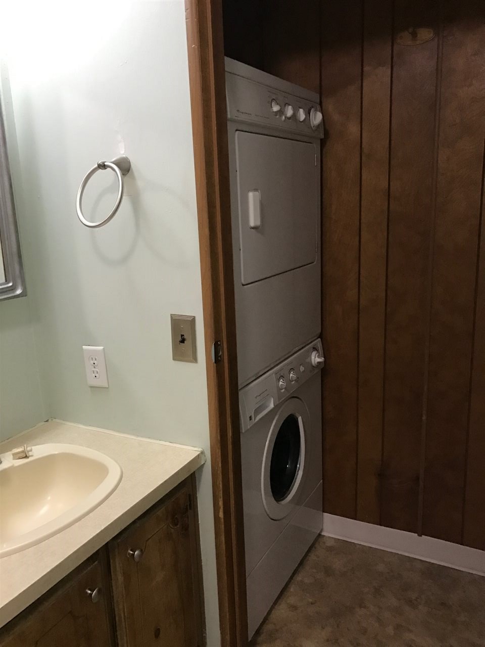 Curtis Avenue, Unit 7 Rutland, VT 05701 - Photo 14 of 24