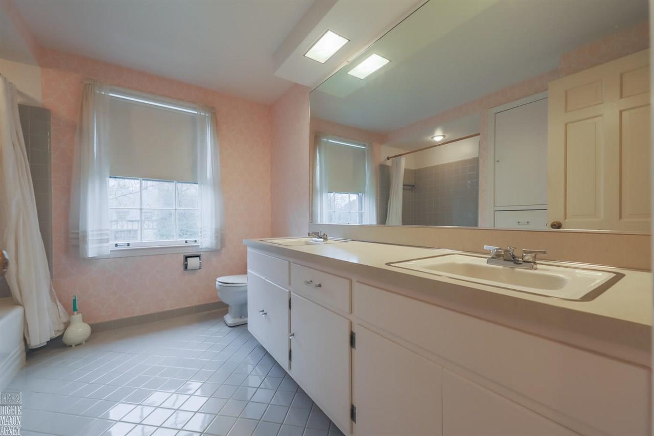 82 Cloverly Road Grosse Pointe Farms, MI 48236 - Photo 26 of 40