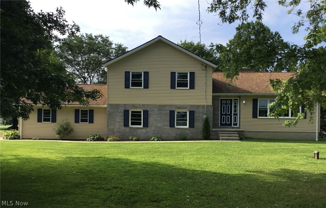 7126 Hartman Road Wadsworth, OH 44281 - Photo 1 of 25 Gallery Image 1