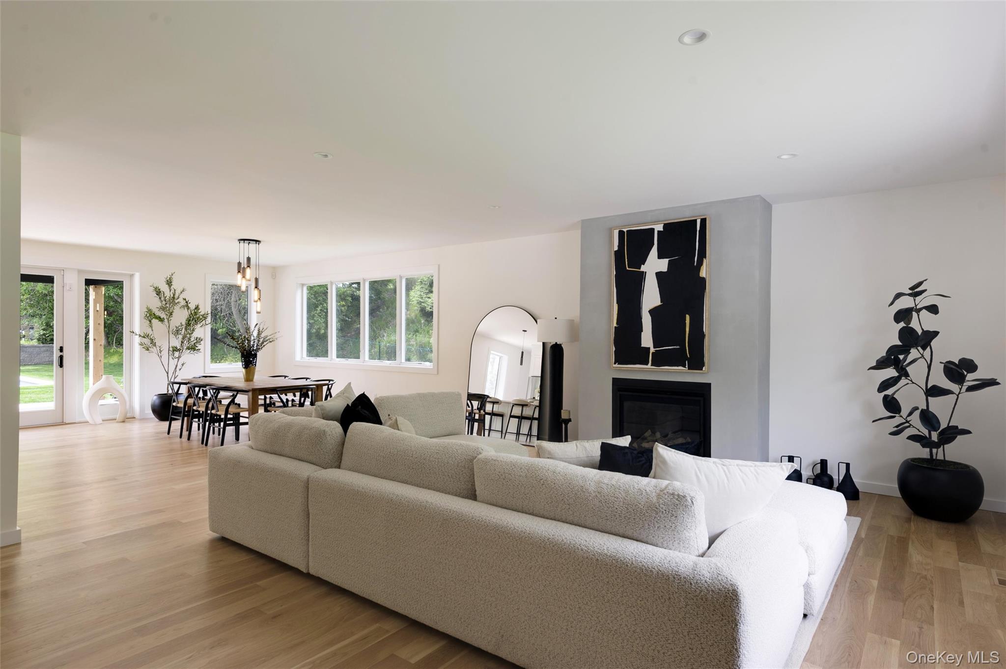 57 Newtown Road Hampton Bays, NY 11946 - Photo 4 of 23
