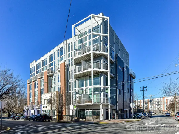 $2,300 | 3123 North Davidson Street, Unit 201, Charlotte, NC 28205