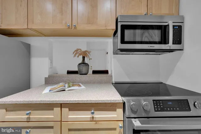 $369,500 | 1316 New Hampshire Avenue Northwest, Unit 503, Washington, DC 20036