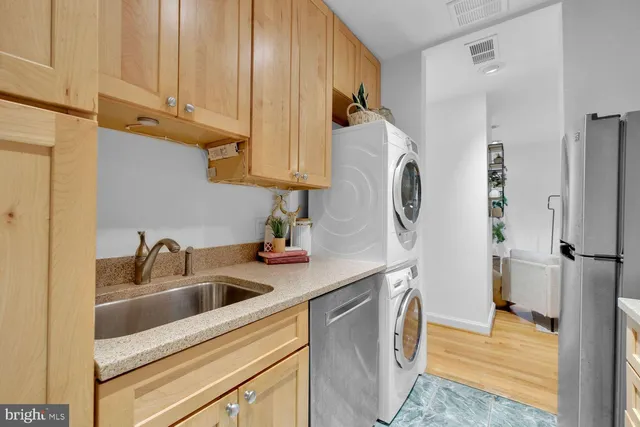 $369,500 | 1316 New Hampshire Avenue Northwest, Unit 503, Washington, DC 20036
