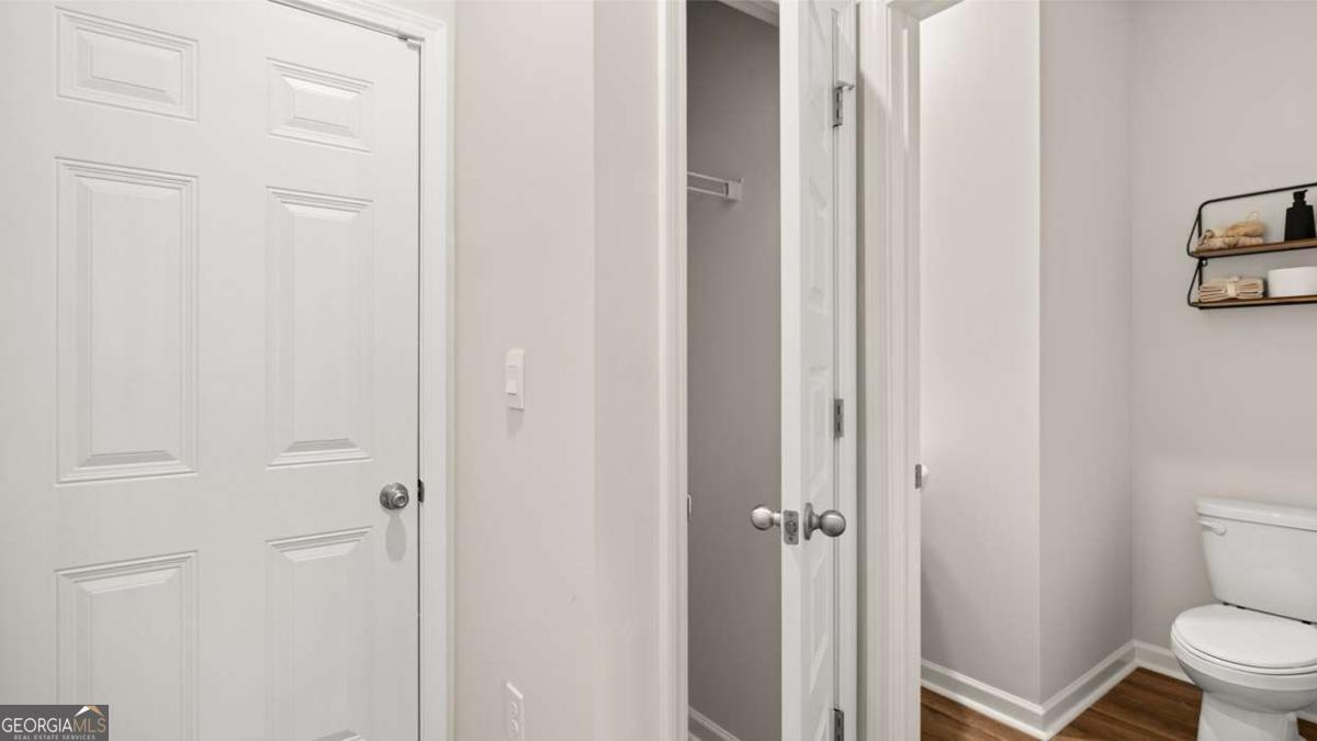 289 Sound Circle Stockbridge, GA 30281 - Photo 37 of 67 a bathroom with a toilet