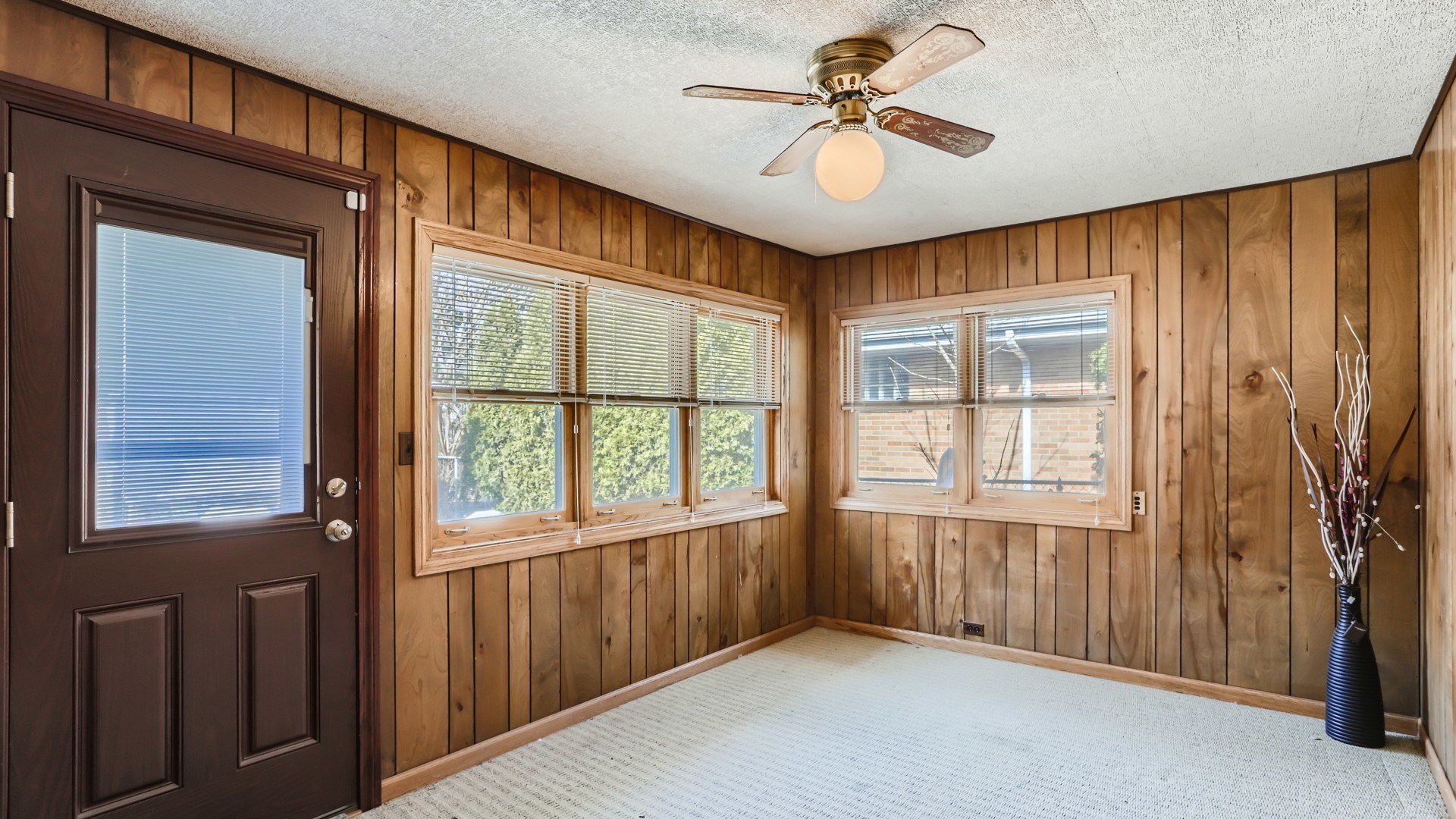 112 South Mt Prospect Road Mount Prospect, IL 60056 - Photo 24 of 27 a view of an empty room with a window