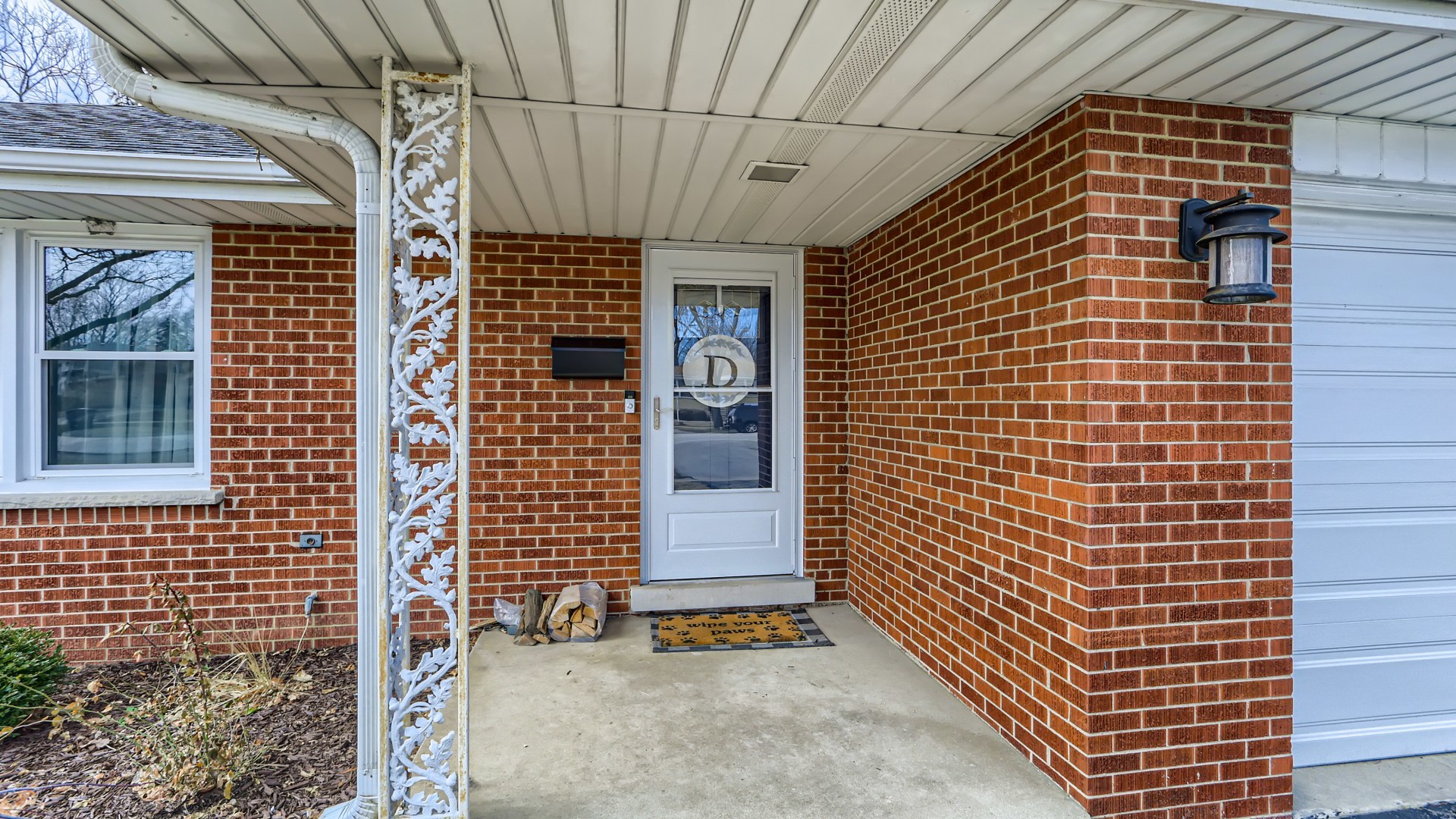 112 South Mt Prospect Road Mount Prospect, IL 60056 - Photo 3 of 27 a view of door