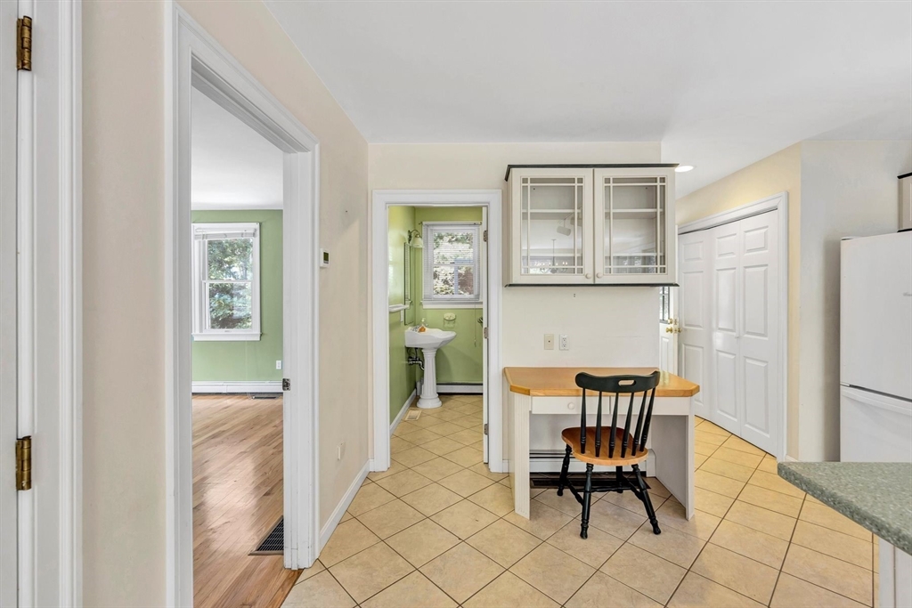 193 Wayside Road Brewster, MA 02645 - Photo 11 of 31 Gallery Image 11