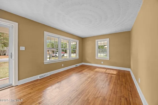 $189,900 | 4113 Melissa Drive, Farmville, NC 27828