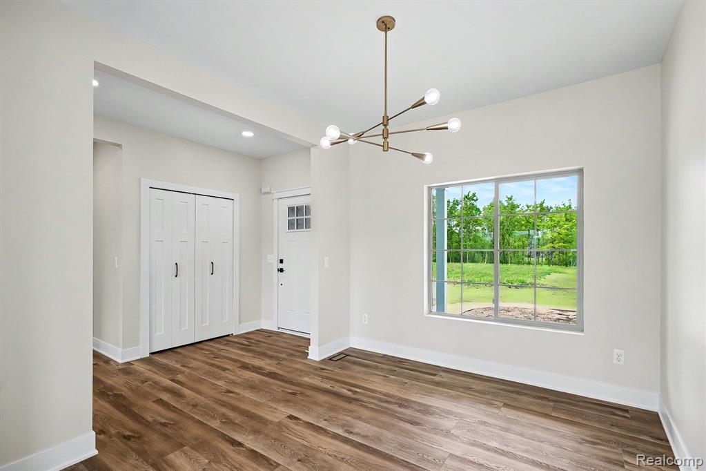57560 Omo Road Ray, MI 48096 - Photo 6 of 44