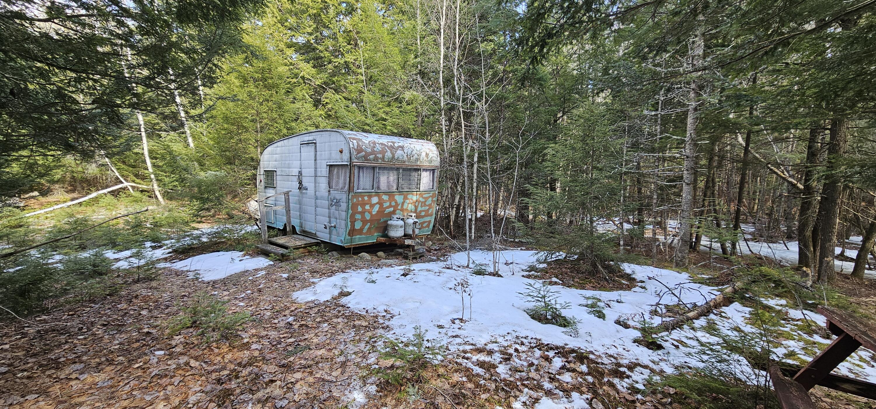 31-31-1 Weymouth Road Albion, ME 04910 - Photo 8 of 14 08. Camper