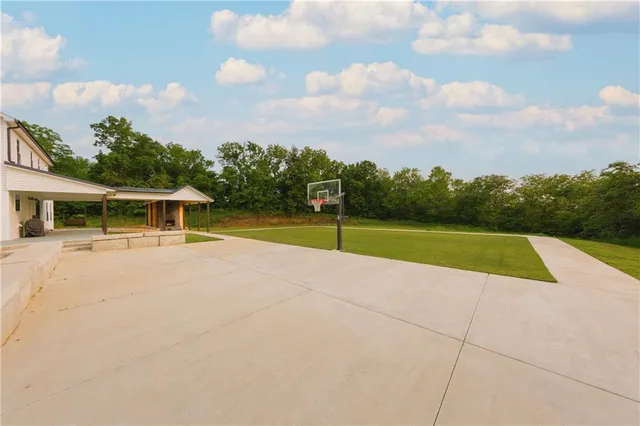 $1,350,000 | 24905 West 57th Street, Shawnee, KS 66226