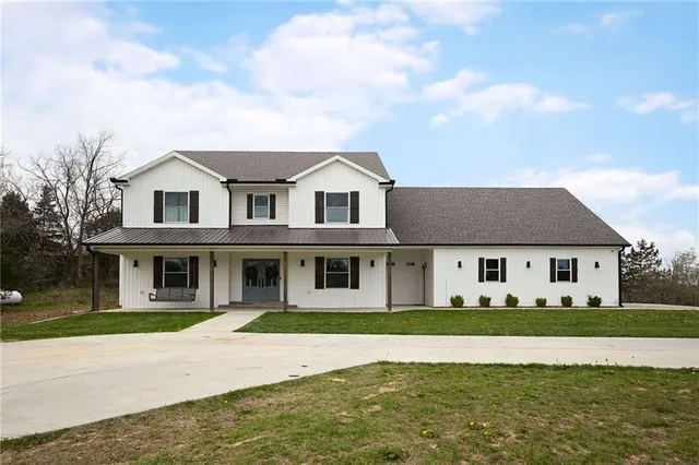 $1,350,000 | 24905 West 57th Street, Shawnee, KS 66226