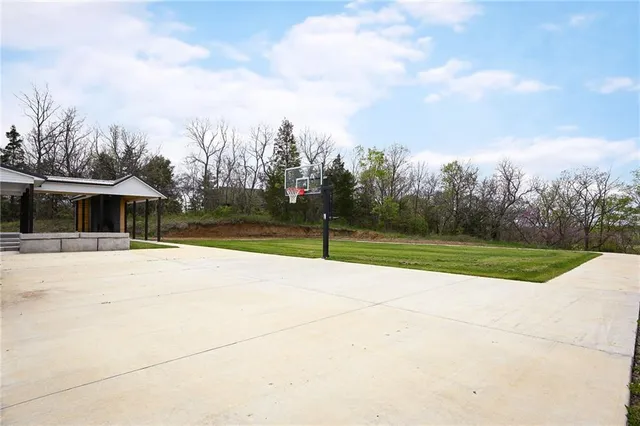 $1,350,000 | 24905 West 57th Street, Shawnee, KS 66226