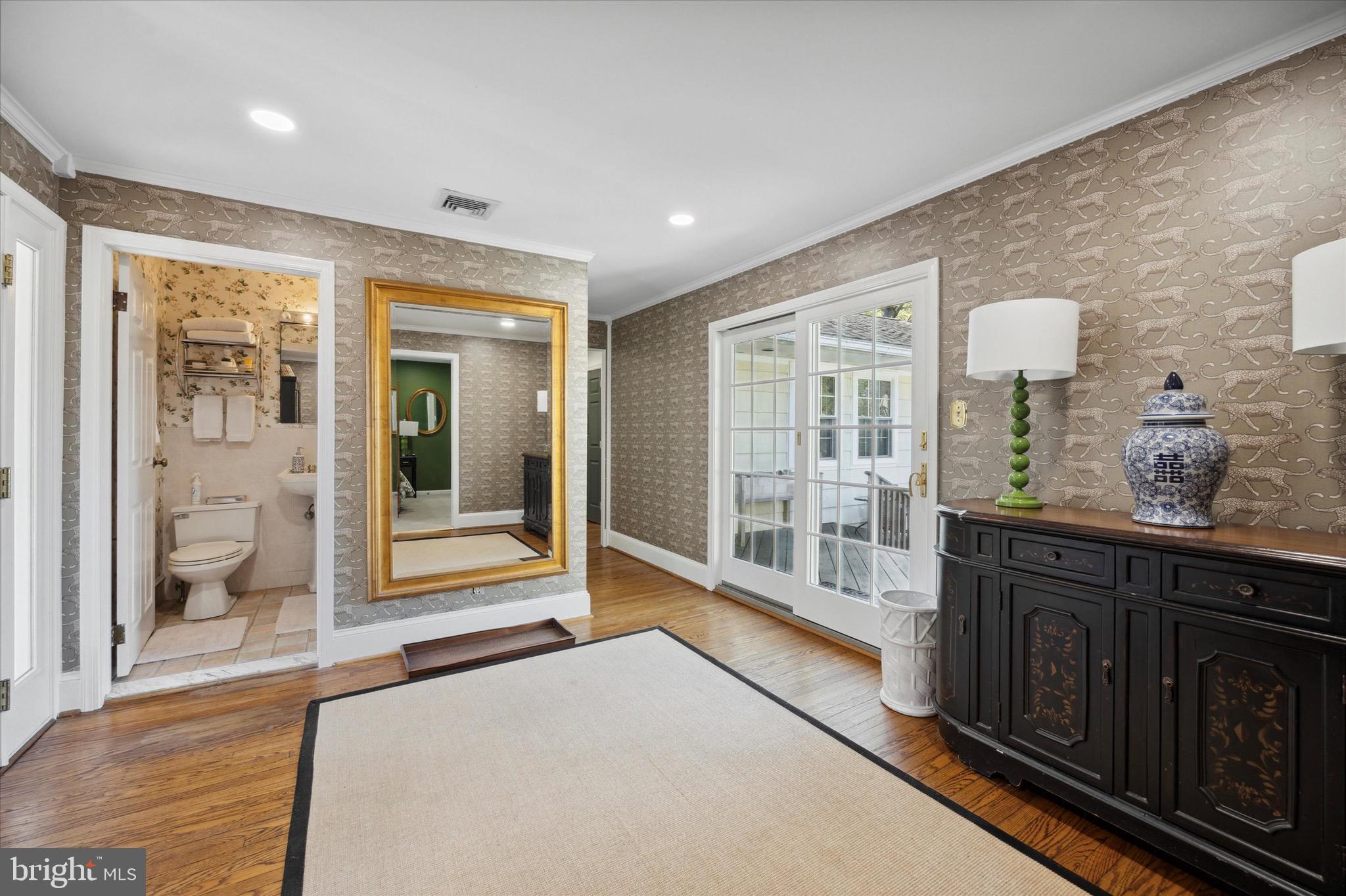442 Meadowcroft Road Wayne, PA 19087 - Photo 8 of 27 Foyer