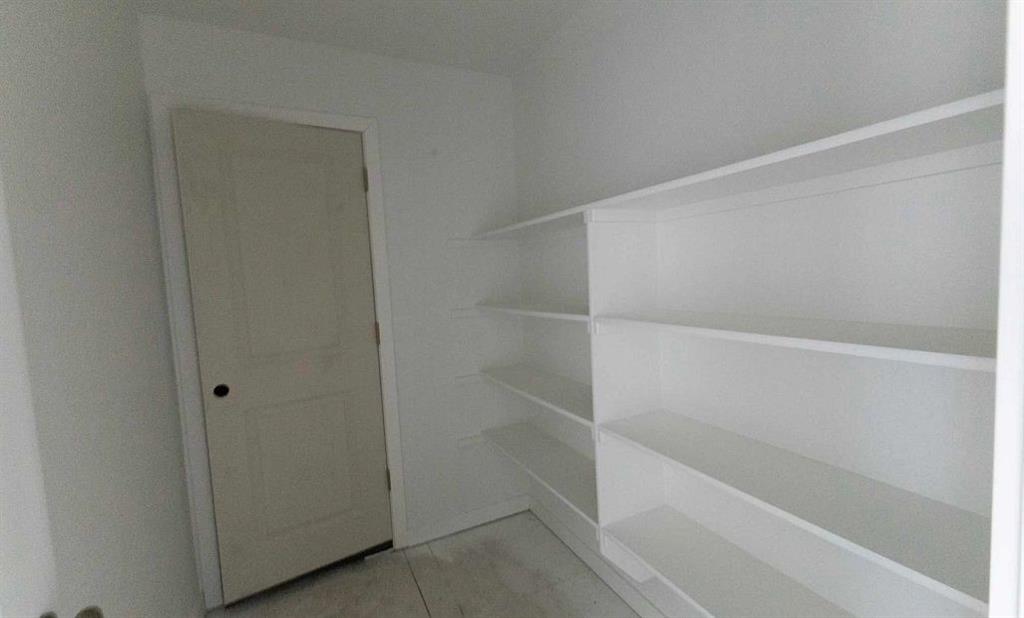 1005 Colgate Circle Princeton, TX 75407 - Photo 33 of 40 a bathroom with a bathtub