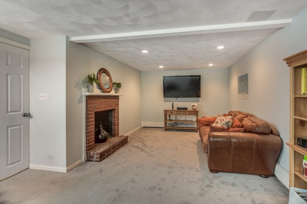 20 Pomeroy Road North Reading, MA 01864 - Photo 17 of 22 Gallery Image 17