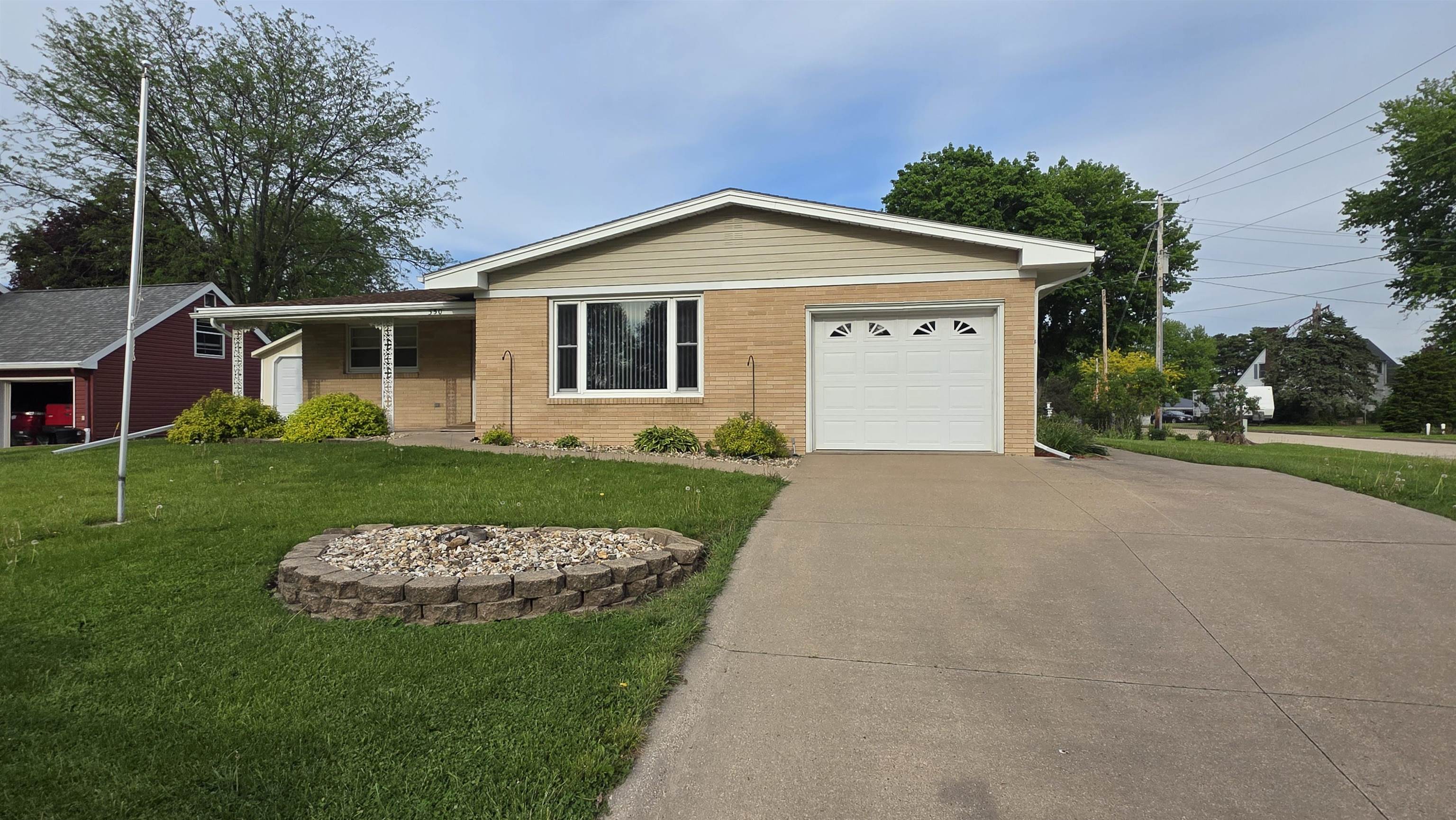350 South Taylor Street Lancaster, WI 53813 - Photo 1 of 1