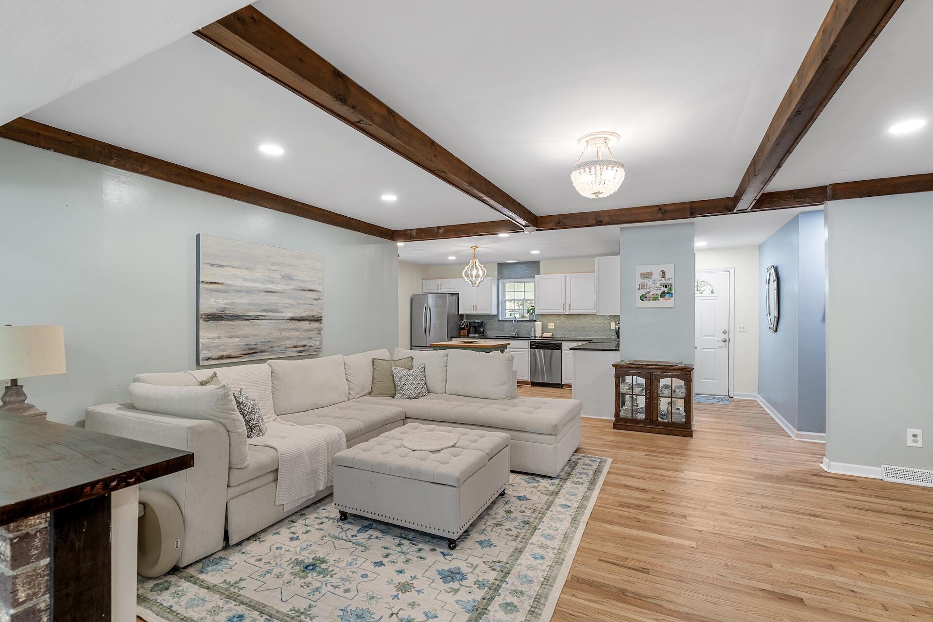 1634 Longview Road Mount Pleasant, SC 29464 - Photo 4 of 23 SDH04291