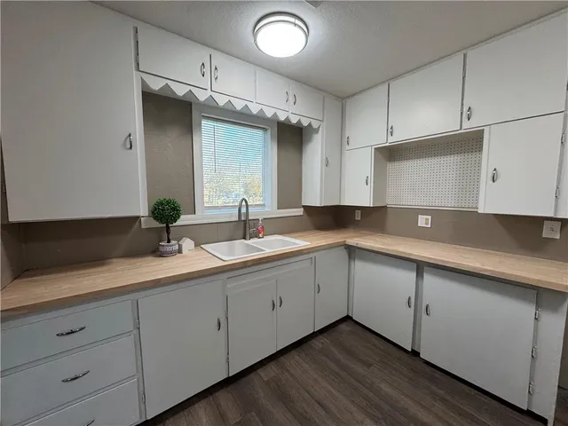 $115,000 | 509 Waverly Way, Coffeyville, KS 67337