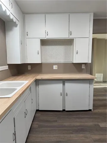 $115,000 | 509 Waverly Way, Coffeyville, KS 67337