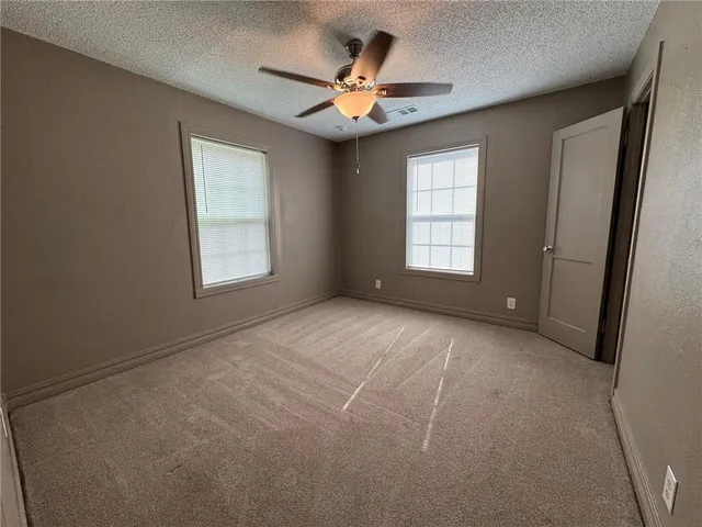 $115,000 | 509 Waverly Way, Coffeyville, KS 67337