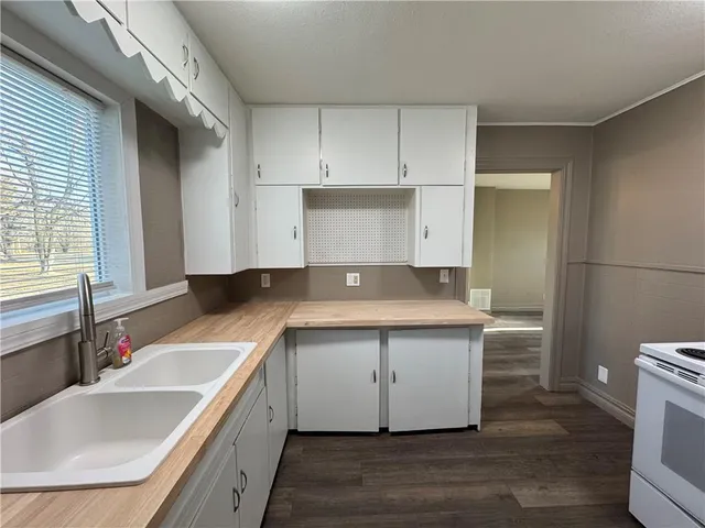 $115,000 | 509 Waverly Way, Coffeyville, KS 67337