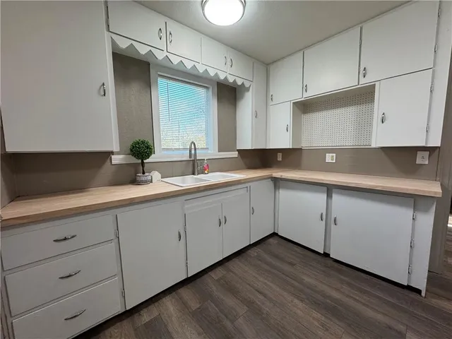 $115,000 | 509 Waverly Way, Coffeyville, KS 67337