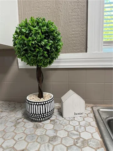 $115,000 | 509 Waverly Way, Coffeyville, KS 67337