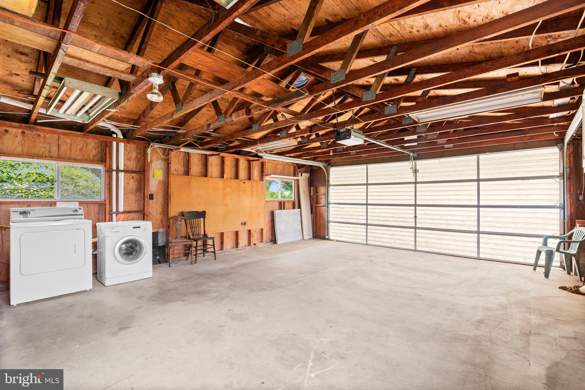 802 Kentmorr Road Stevensville, MD 21666 - Photo 38 of 62 Spacious 2-car garage