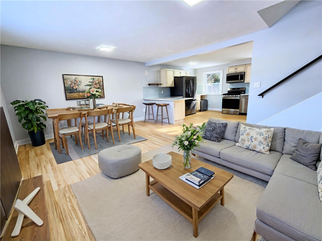 2525 Lyell Road Gates, NY 14606 - Photo 2 of 35