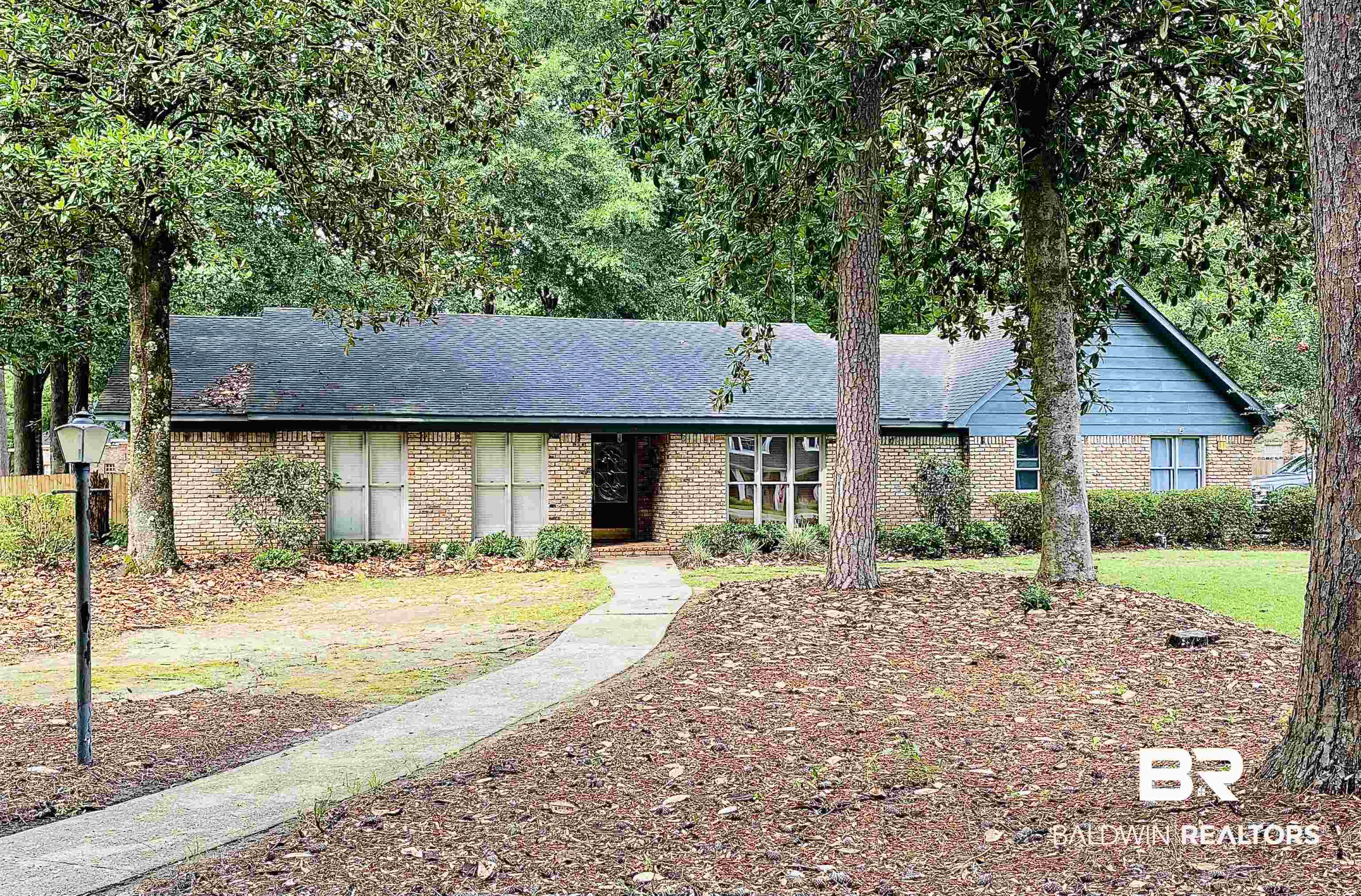 121 Brooks Boulevard Brewton, AL 36426 - Photo 1 of 9