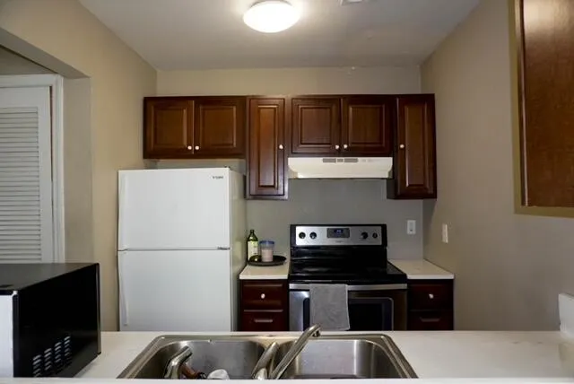 $215,000 | 241 Pineshadow Drive, Goose Creek, SC 29445