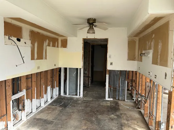 a view of an empty room with a empty space