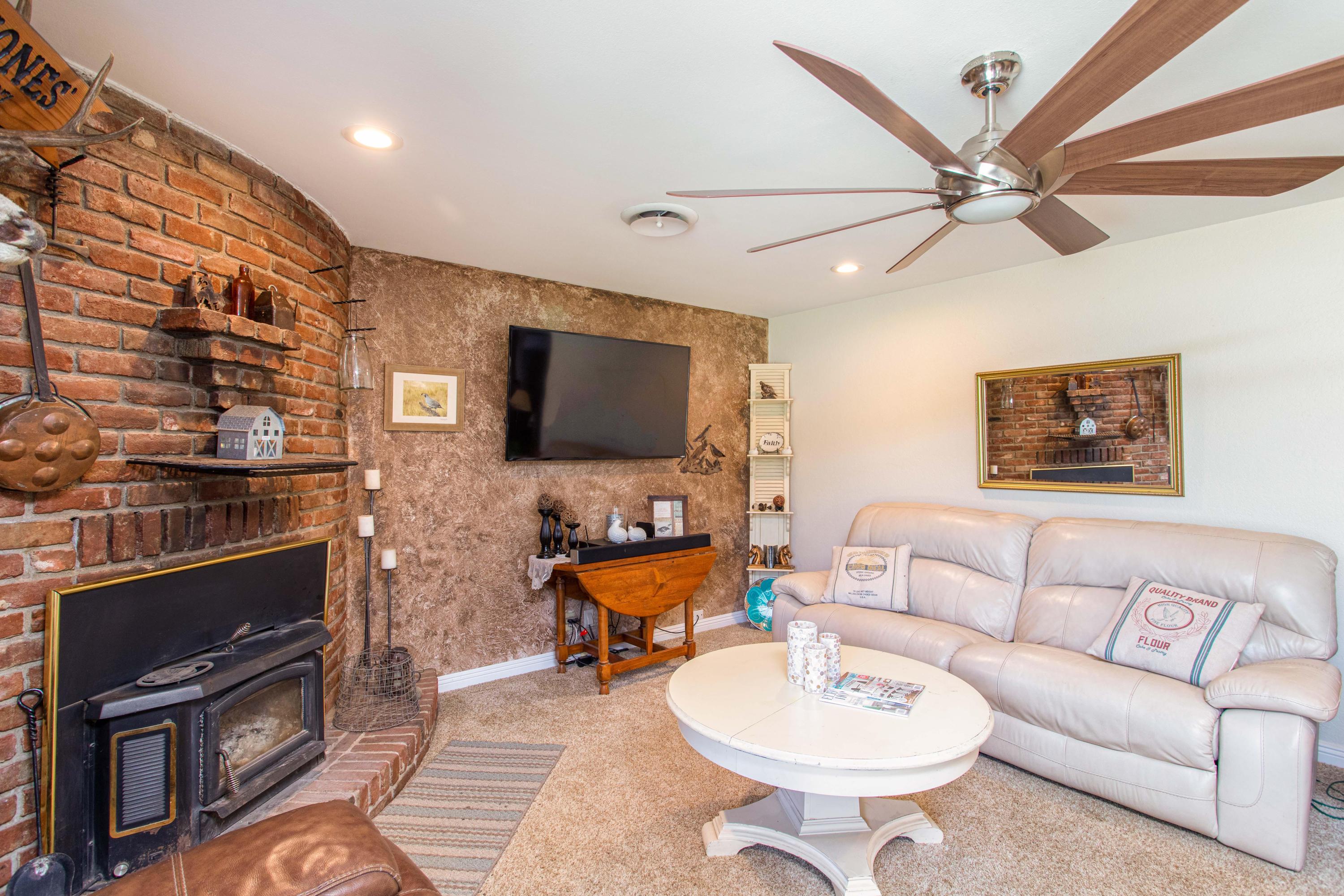5791 Balls Ferry Road Anderson, CA 96007 - Photo 20 of 49 254A1257-Edit