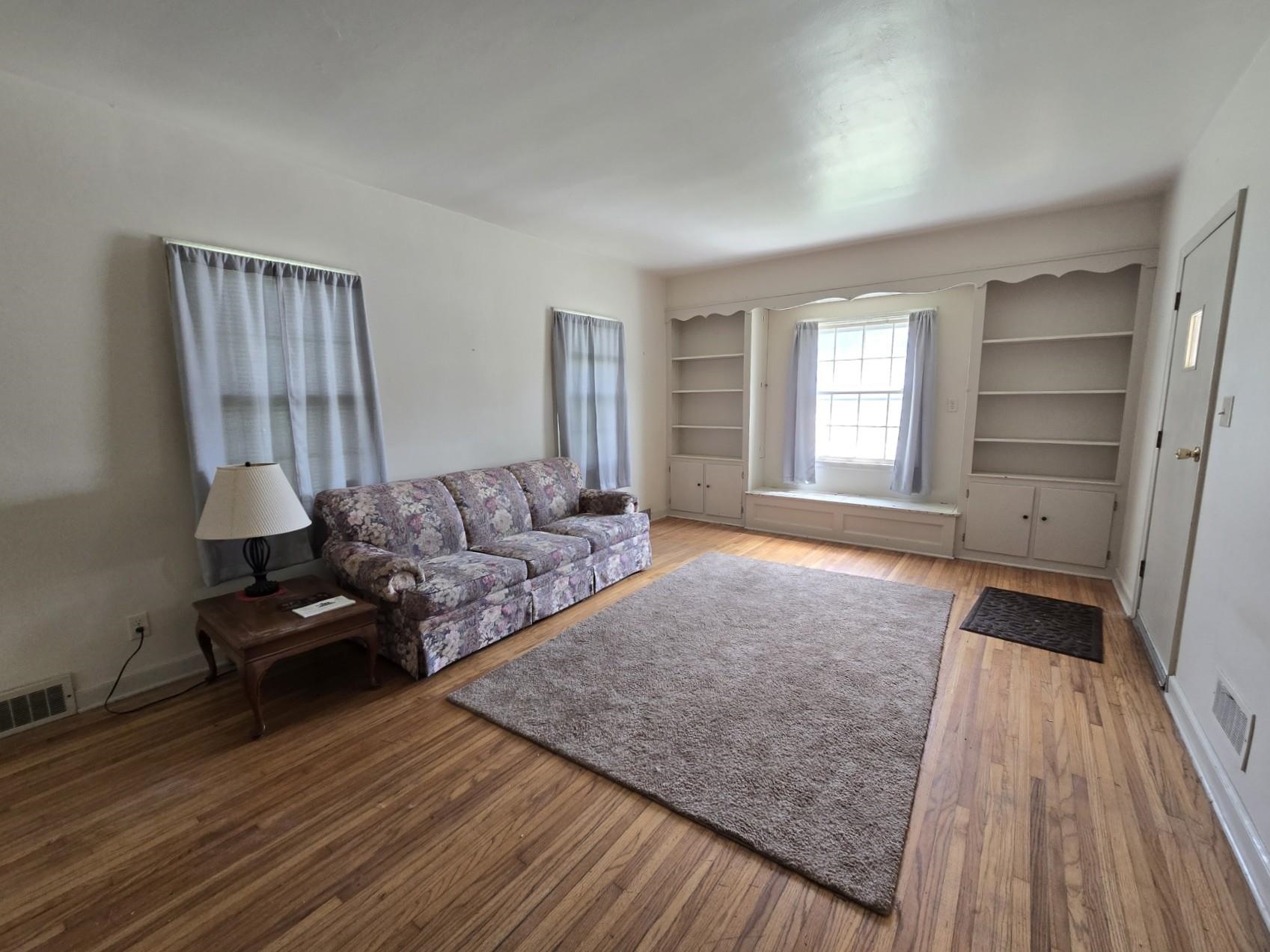 2201 6th Street Monroe, WI 53566 - Photo 7 of 22