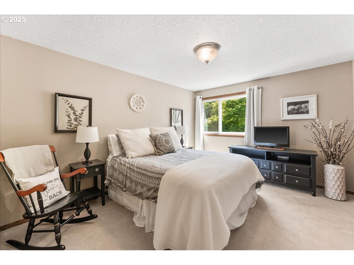 17349 Southwest Rivendell Drive Portland, OR 97224 - Photo 30 of 47 Gallery Image 30
