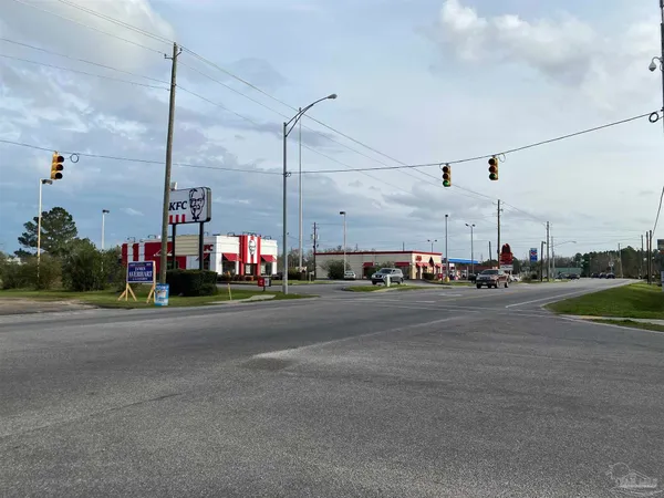 $229,900 | 1400 South Main Street, Atmore, AL 36502