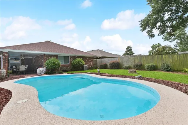 $345,000 | 3013 Kentucky Avenue, Kenner, LA 70065