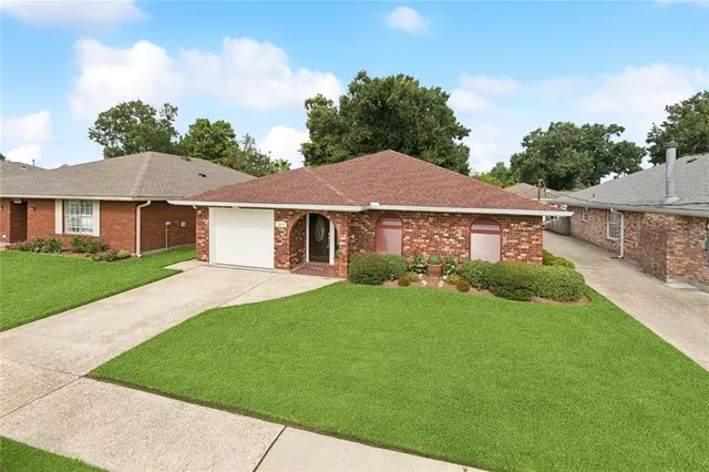 $345,000 | 3013 Kentucky Avenue, Kenner, LA 70065
