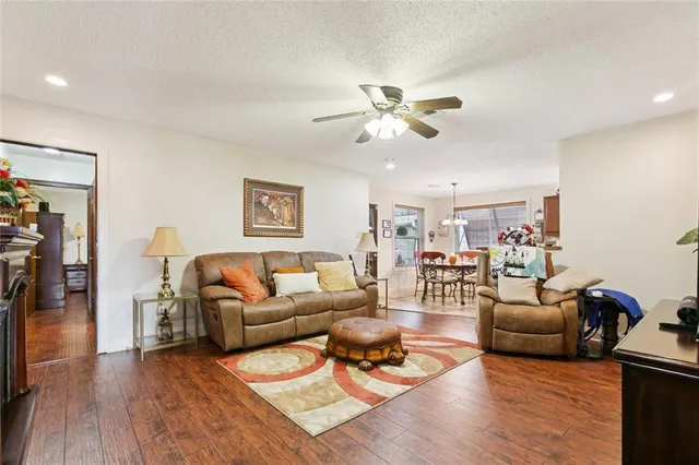 $345,000 | 3013 Kentucky Avenue, Kenner, LA 70065