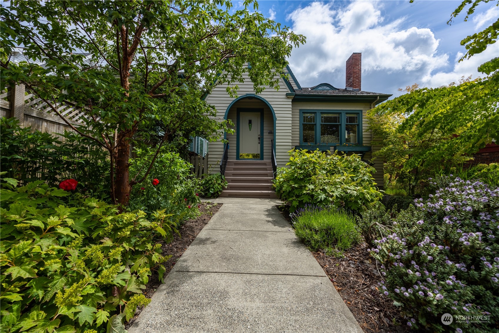 8218 16th Avenue Northeast, Seattle, WA 98115 Compass