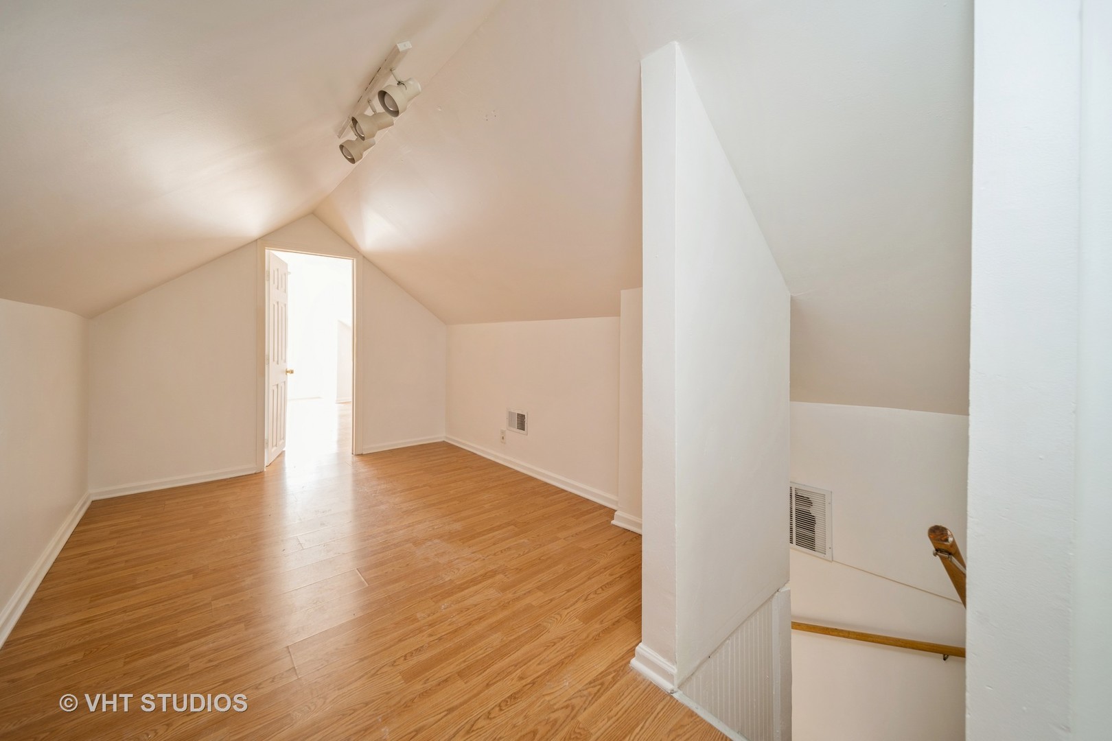 552 East 91st Place Chicago, IL 60619 - Photo 9 of 17 a view of an empty room