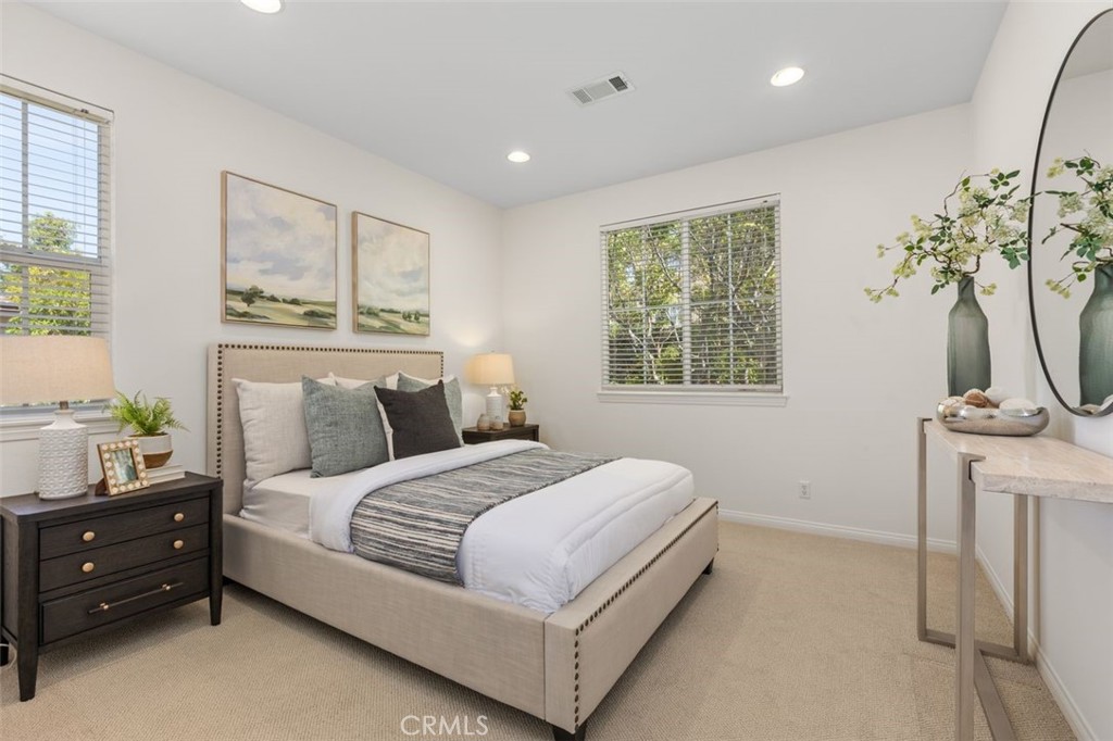 152 Treehouse Irvine, CA 92603 - Photo 14 of 71