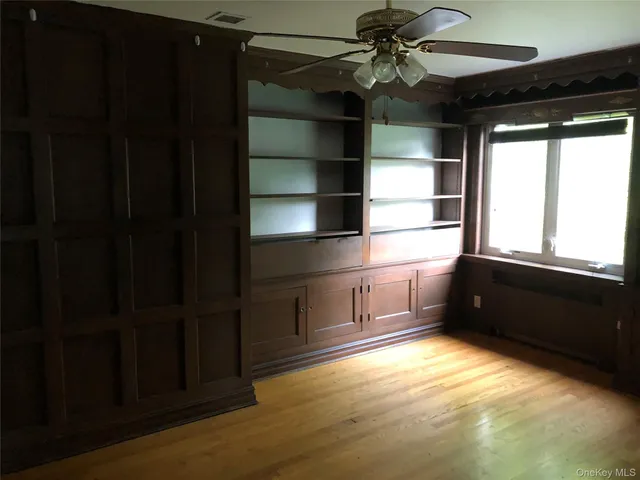 $2,570,000 | 81-77 Utopia Parkway | Jamaica Estates